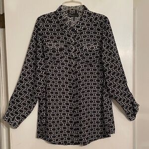 Lane Bryant Black & white long sleeve collared button up shirt